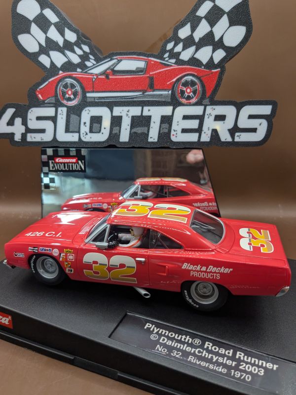 Carrera Evo Plymouth Road Runner #32 Riverside 1970