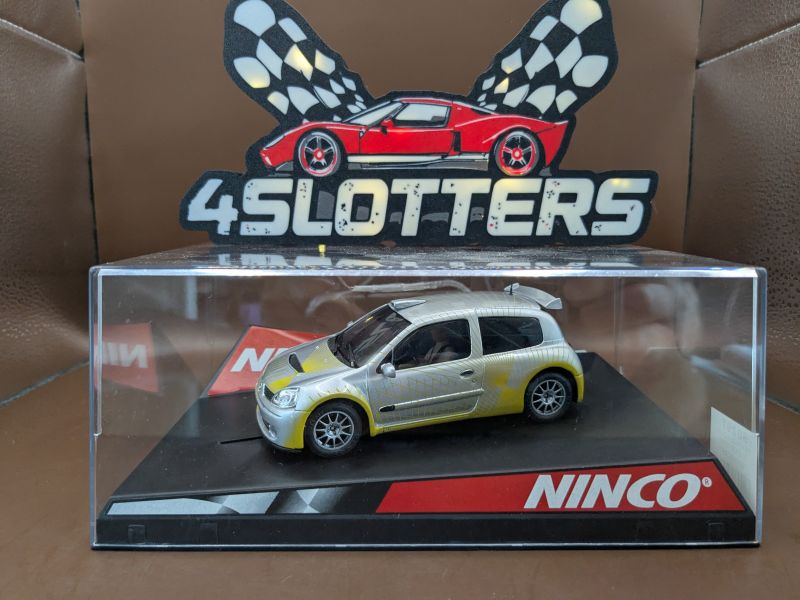Ninco Renault Clio Super 1600 “Showcar”