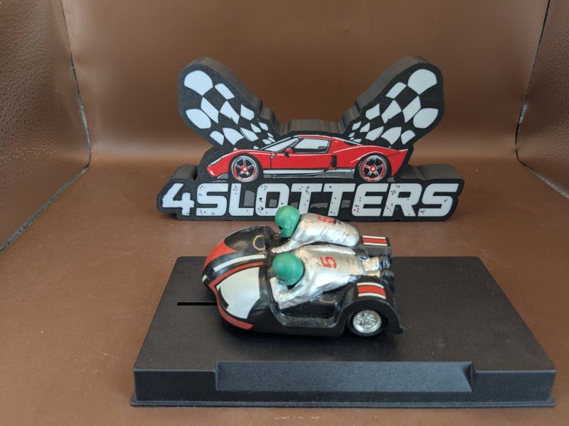 Scalextric Motorcycle with sidecar RedC282