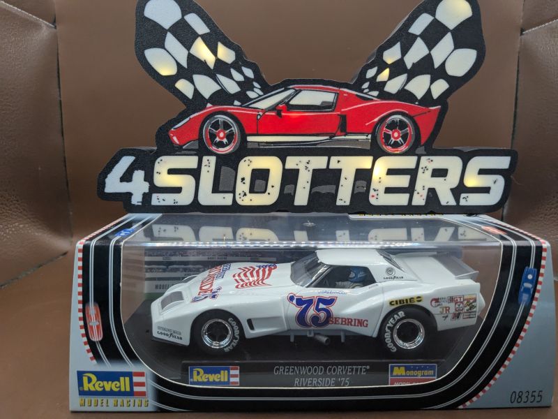 Revell Monogram Chevrolet Corvette #75 Riverside 1975
